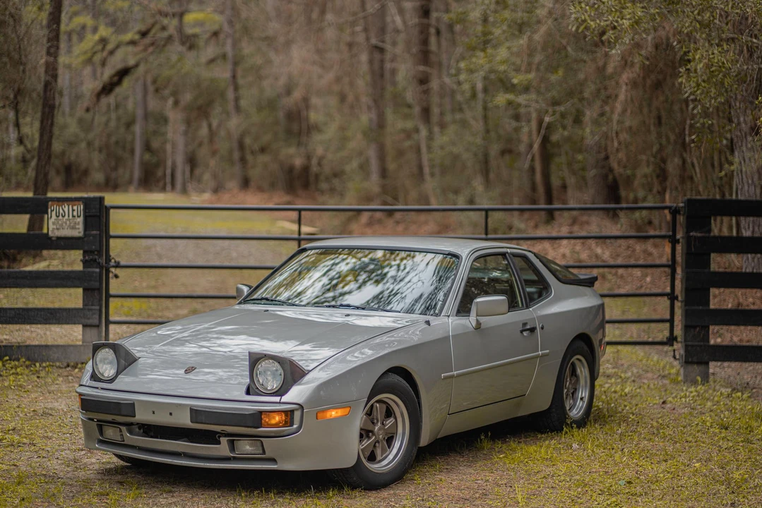 1984 Porsche 944 - Image 11 of 31