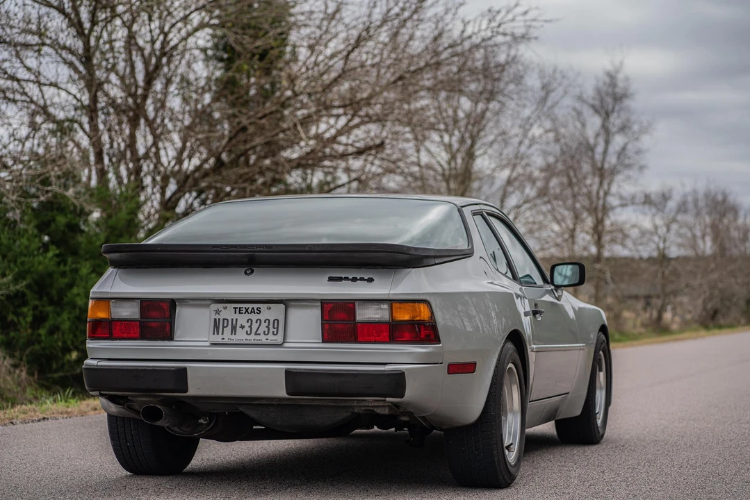 1984 Porsche 944 - Image 23 of 31