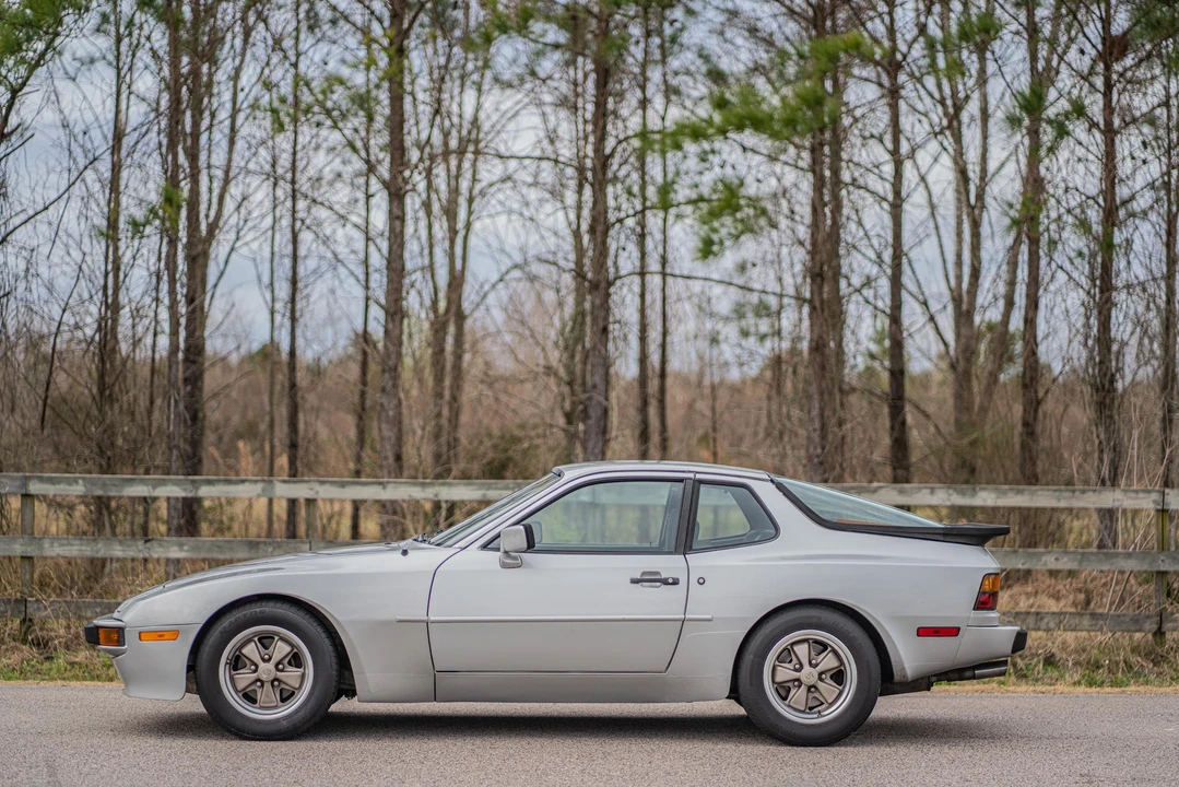 1984 Porsche 944 - Image 18 of 31