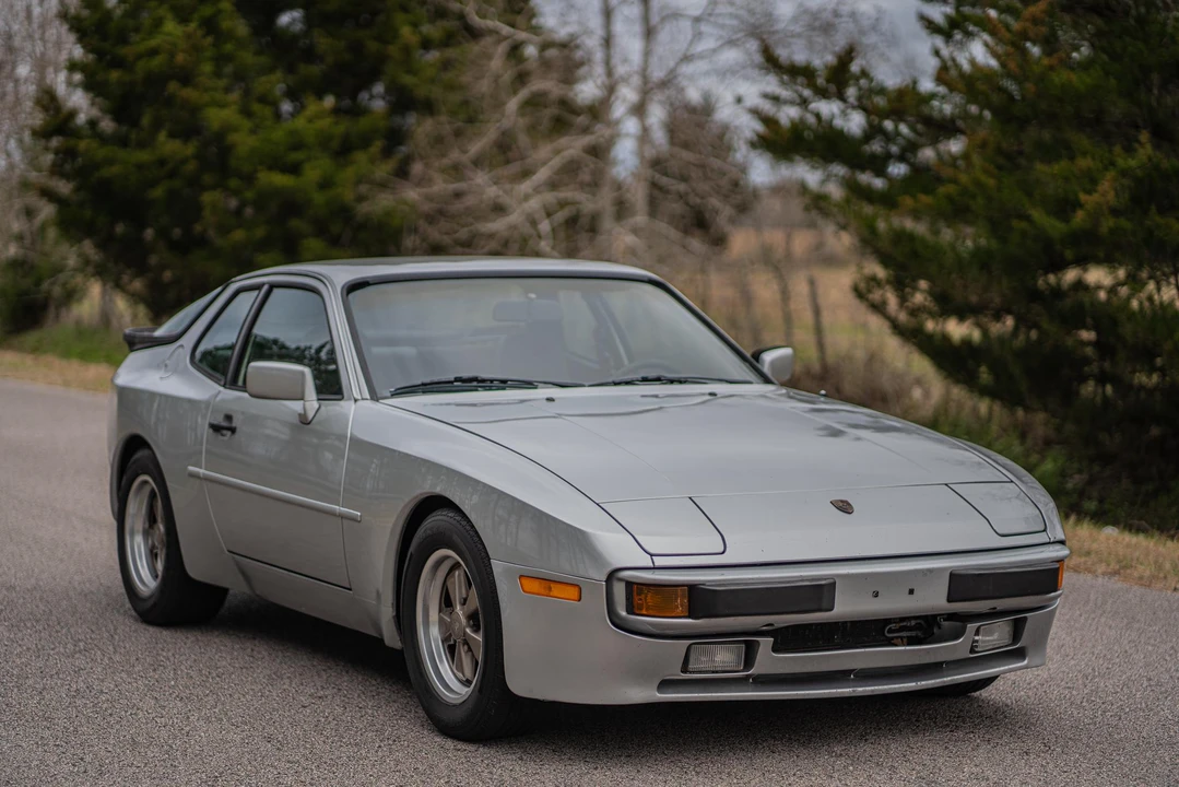 1984 Porsche 944 - Image 28 of 31