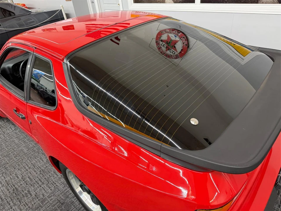 1984 Porsche 944 - Image 7 of 31