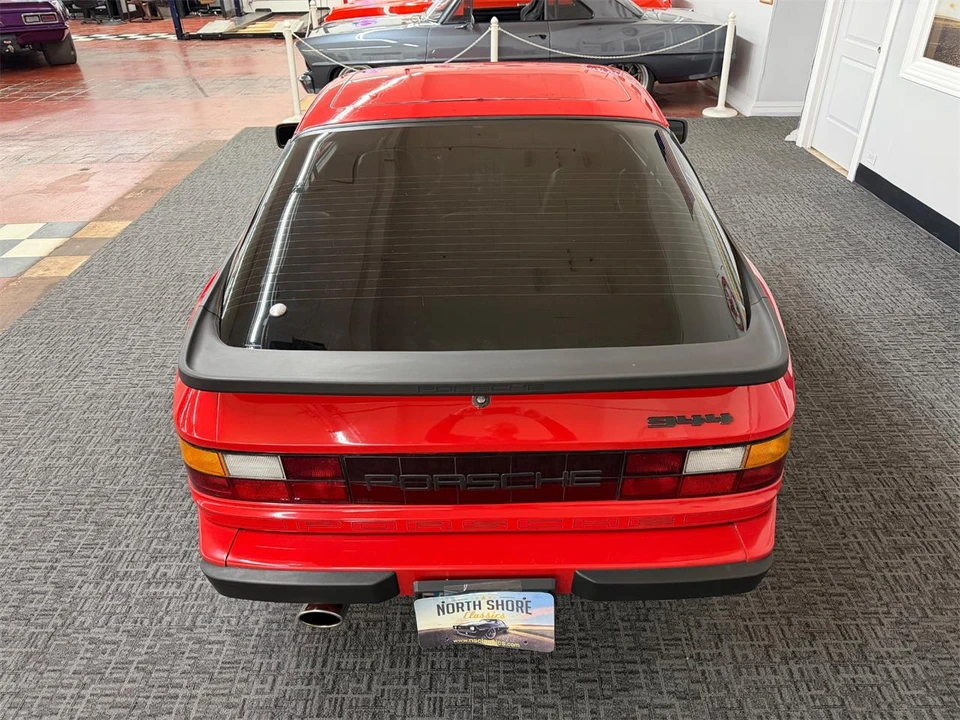 1984 Porsche 944 - Image 5 of 31