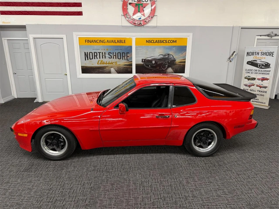 1984 Porsche 944 - Image 3 of 31