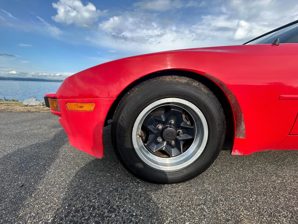 1984 Porsche 944 - Image 25 of 31