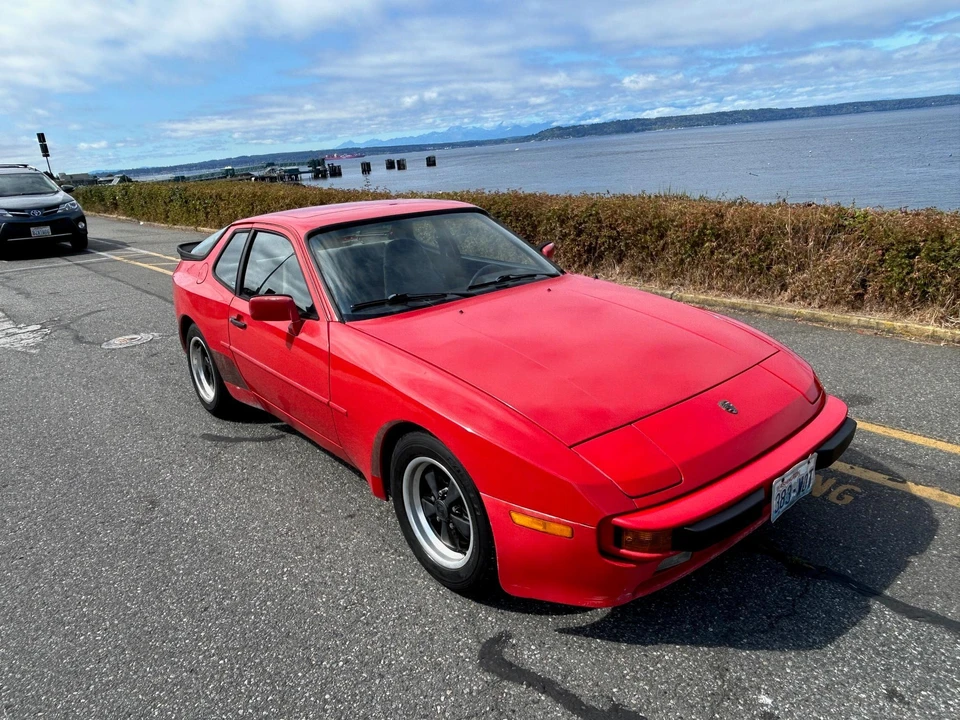 1984 Porsche 944 - Image 22 of 31