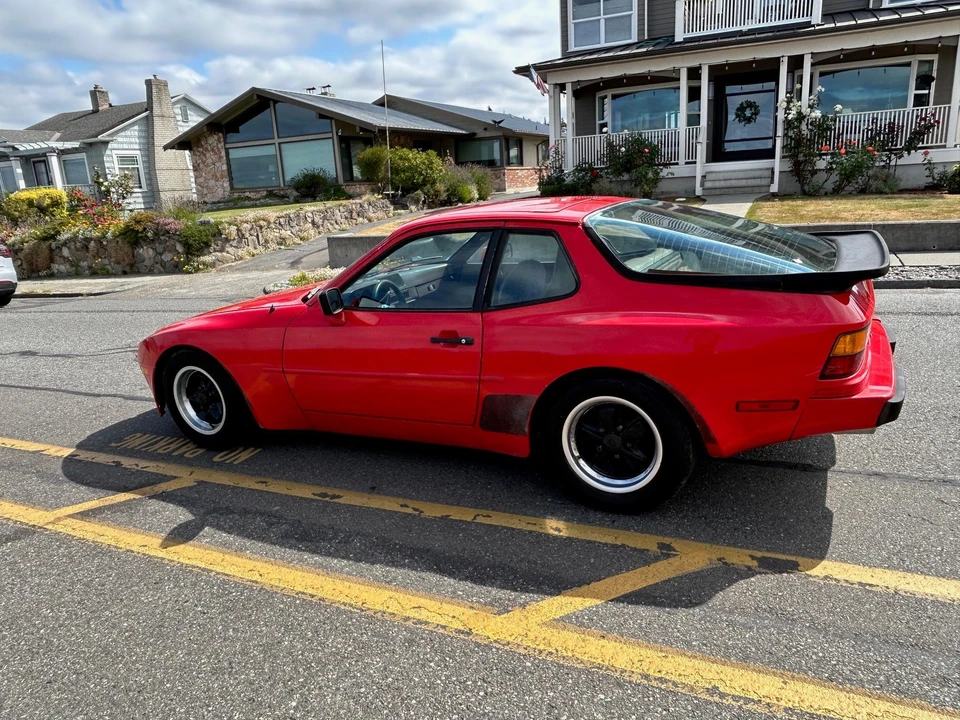 1984 Porsche 944 - Image 14 of 31