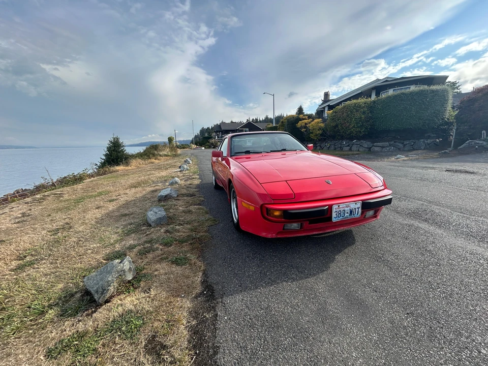 1984 Porsche 944 - Image 10 of 31