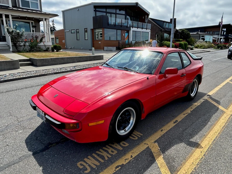 1984 Porsche 944 - Image 12 of 31