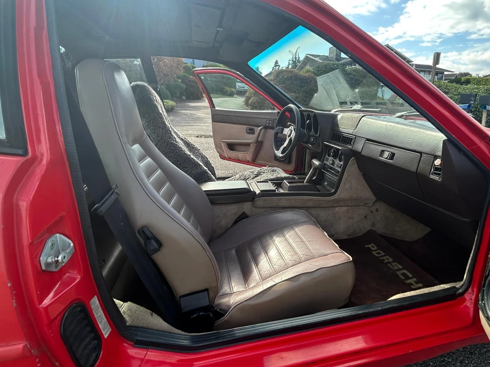 1984 Porsche 944 - Image 30 of 31
