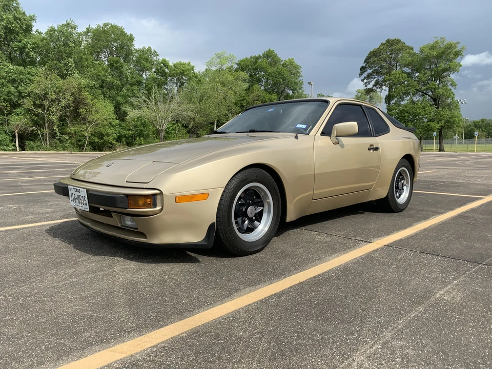 1984 Porsche 944 - Image 2 of 31