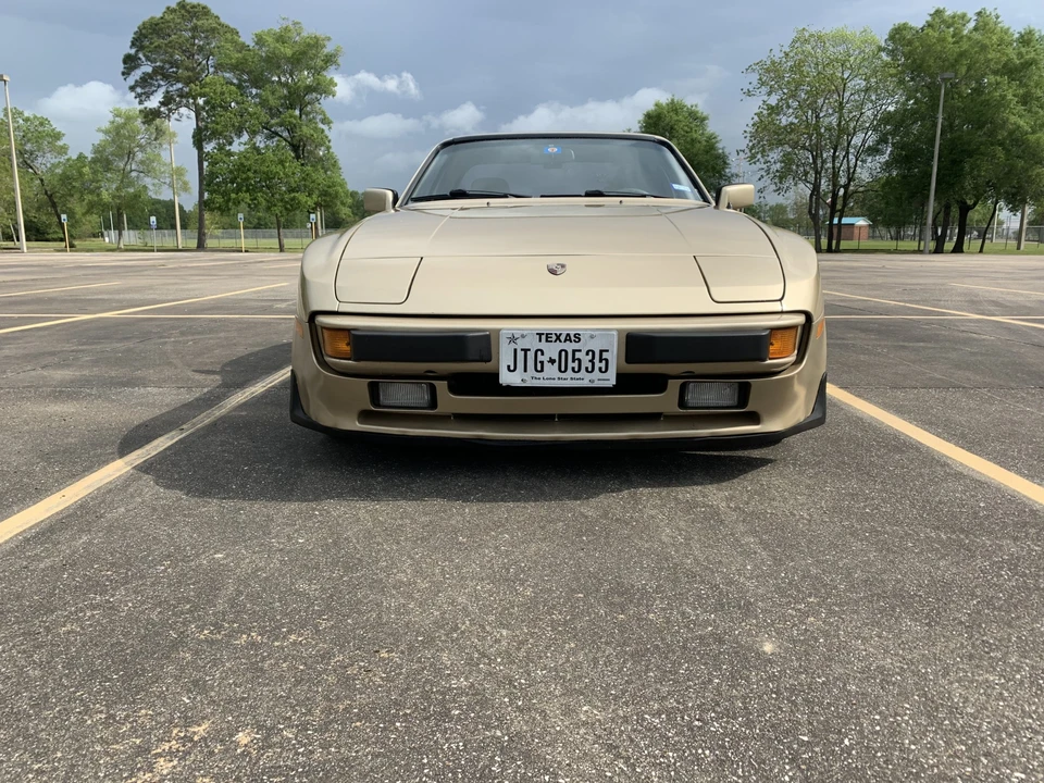 1984 Porsche 944 - Image 7 of 31