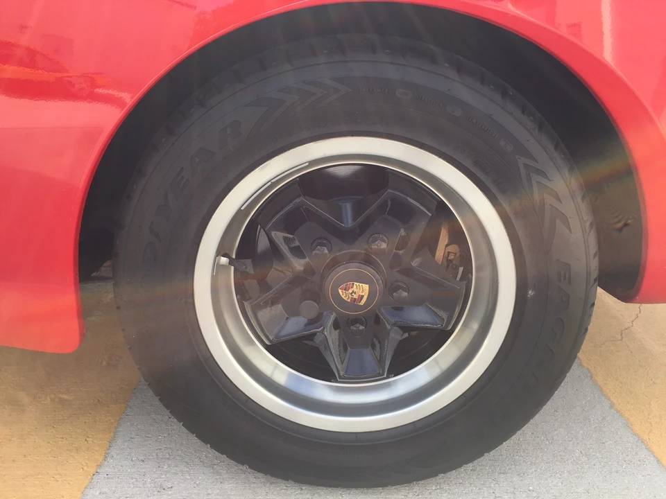 1984 Porsche 944 - Image 27 of 31