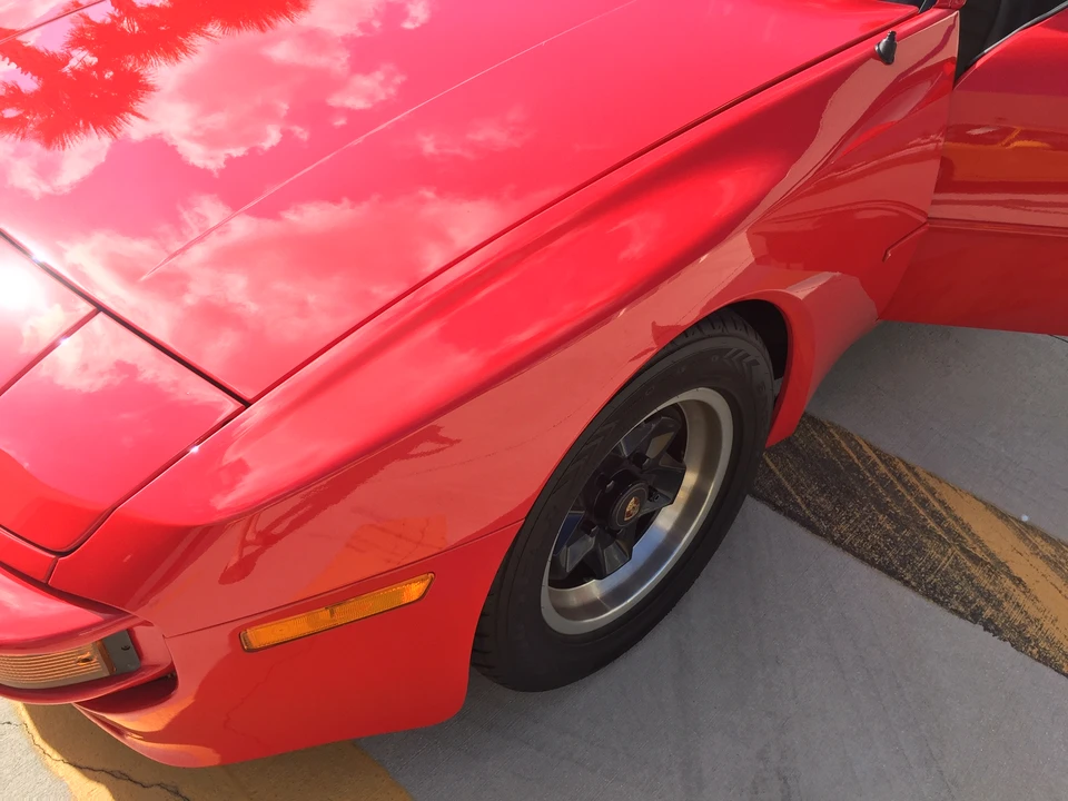1984 Porsche 944 - Image 16 of 31