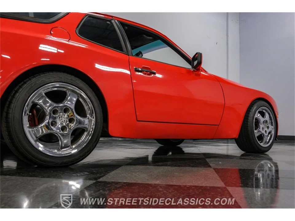 1984 Porsche 944 - Image 27 of 31