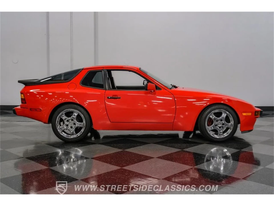 1984 Porsche 944 - Image 13 of 31