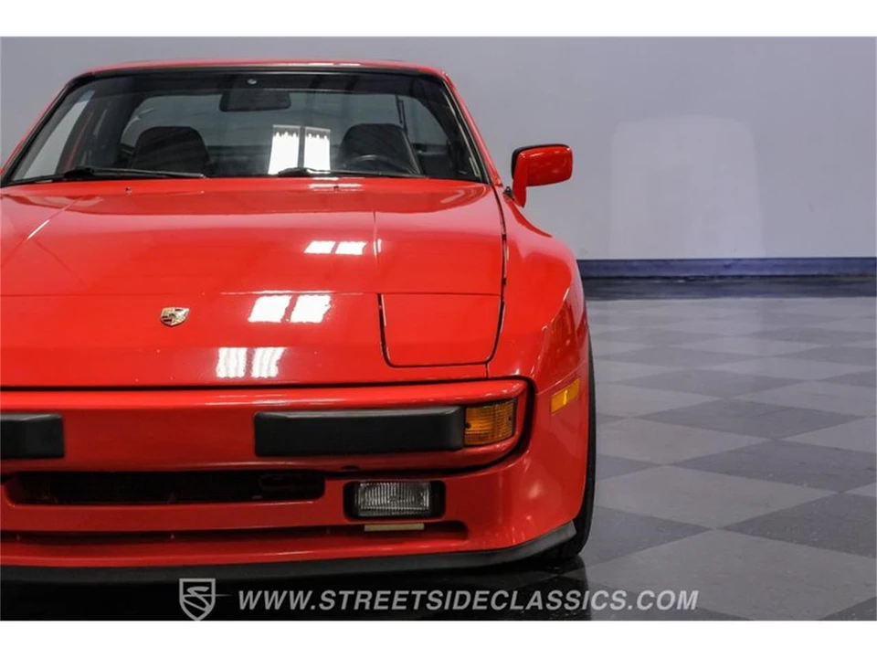 1984 Porsche 944 - Image 19 of 31