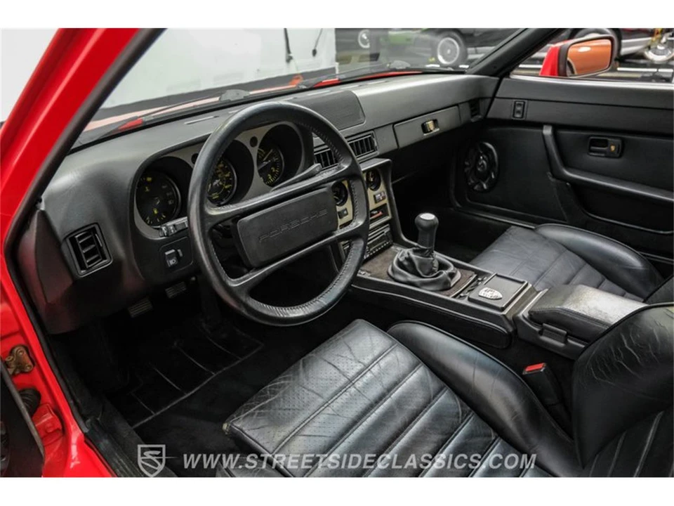 1984 Porsche 944 - Image 4 of 31