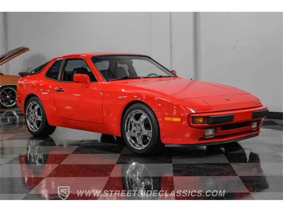 1984 Porsche 944 - Image 15 of 31