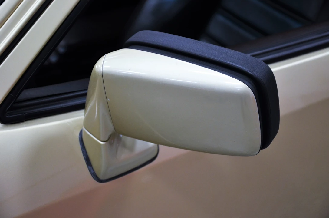 1984 Porsche 944 - Image 25 of 31