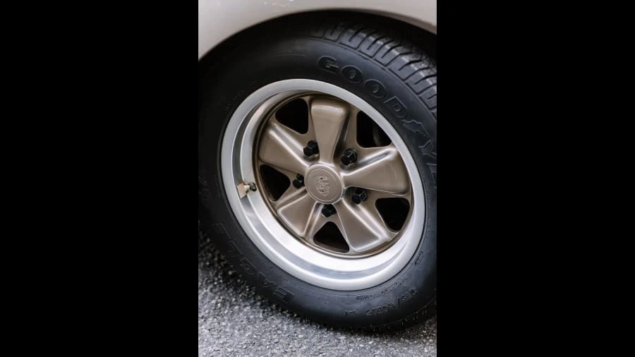1984 Porsche 944 - Image 11 of 11