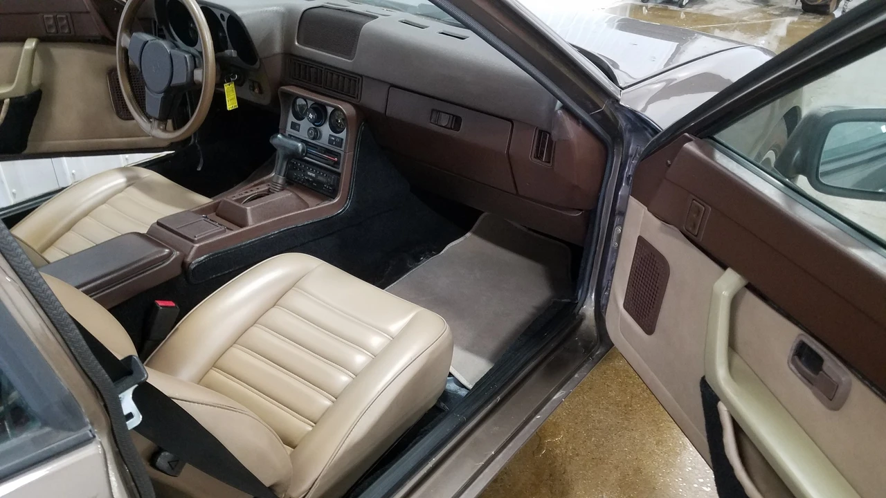 1984 Porsche 944 - Image 14 of 31