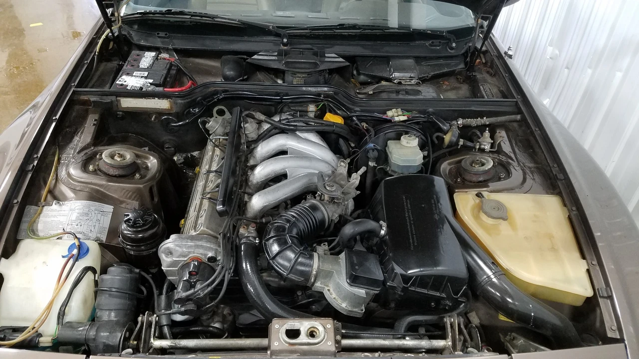 1984 Porsche 944 - Image 26 of 31