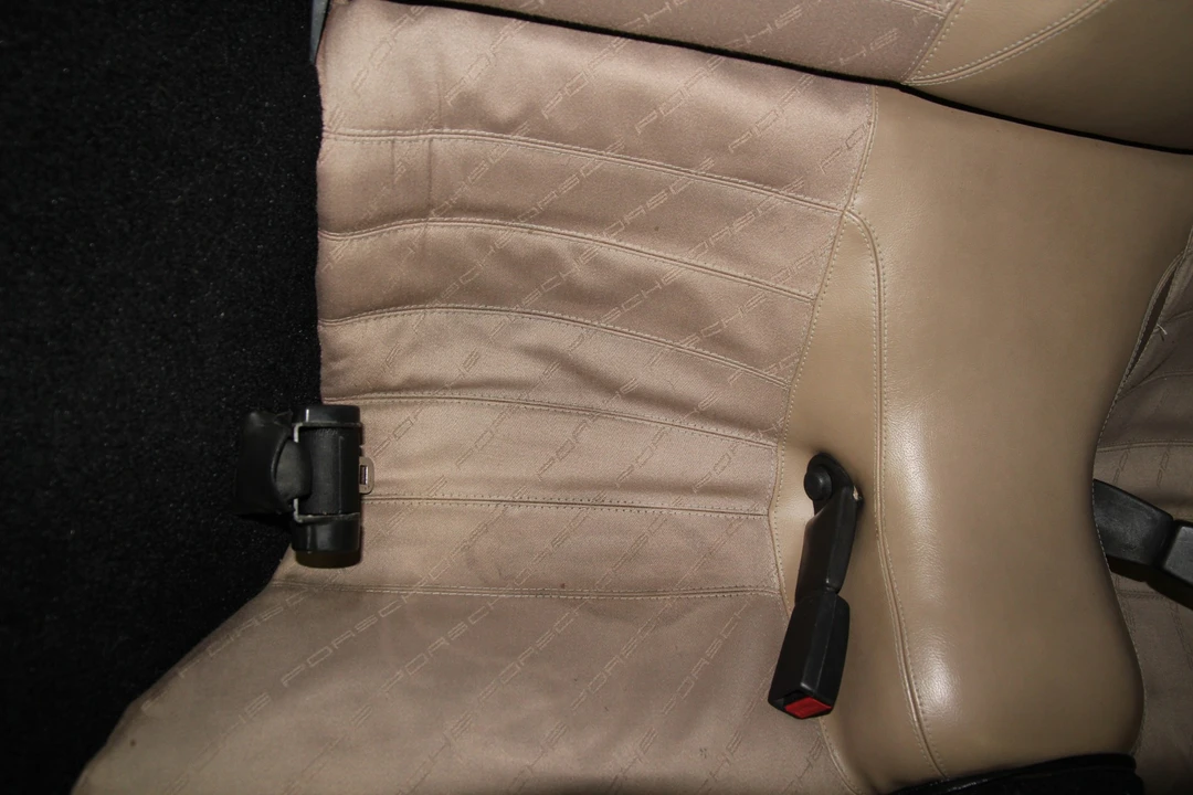 1984 Porsche 944 - Image 24 of 31