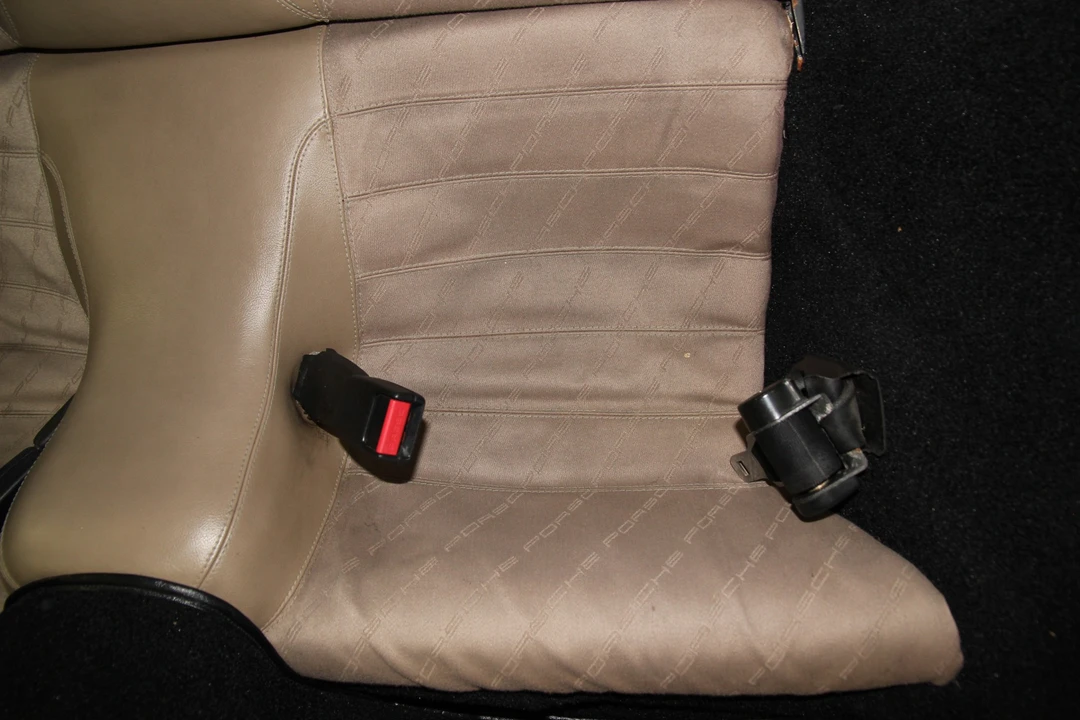 1984 Porsche 944 - Image 22 of 31