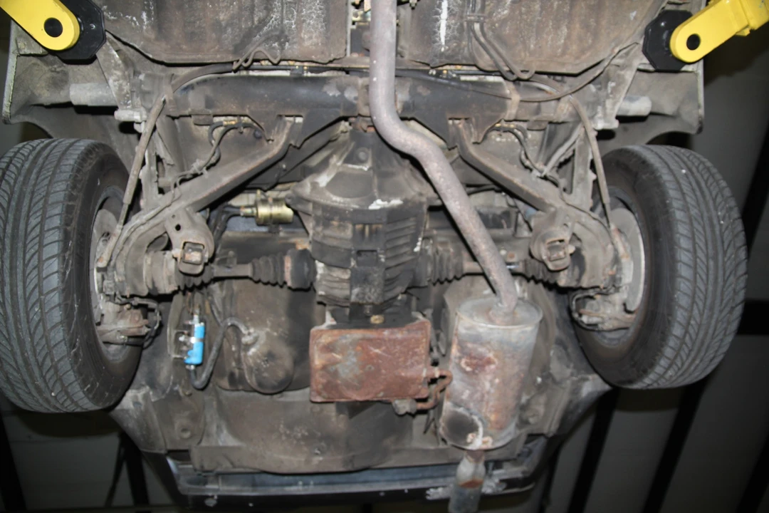 1984 Porsche 944 - Image 28 of 31