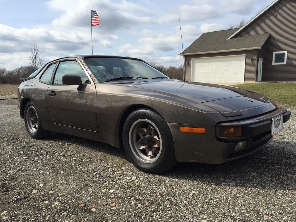 1984 Porsche 944 - Image 26 of 31