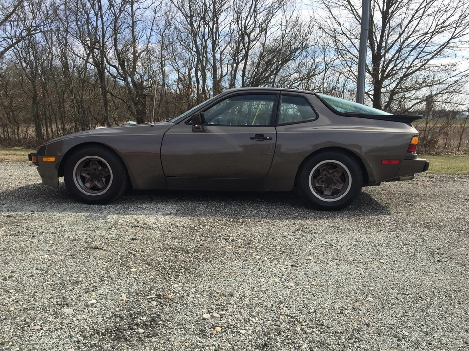 1984 Porsche 944 - Image 28 of 31