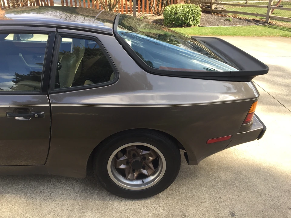 1984 Porsche 944 - Image 11 of 31