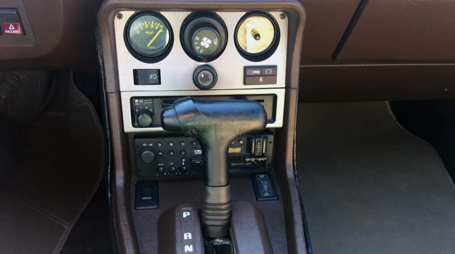 1984 Porsche 944 - Image 7 of 10