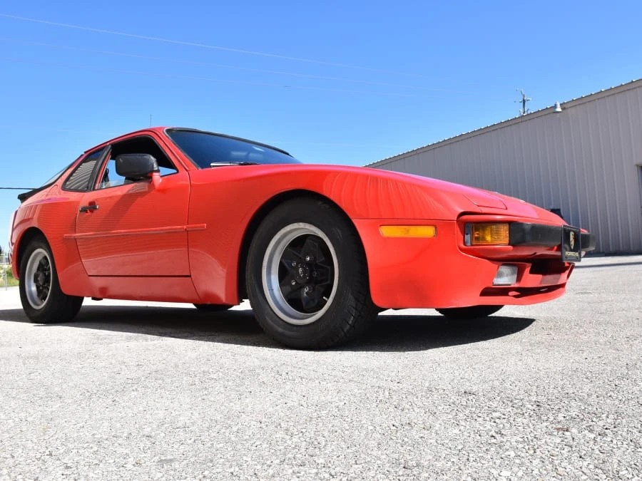 1984 Porsche 944 - Image 5 of 5