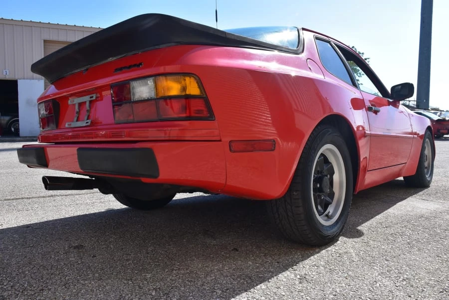 1984 Porsche 944 - Image 4 of 5