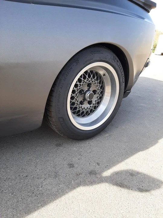 1984 Porsche 944 - Image 9 of 11