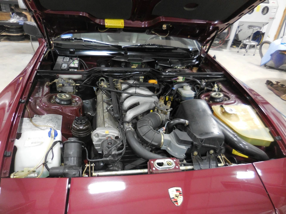 1984 Porsche 944 - Image 4 of 10