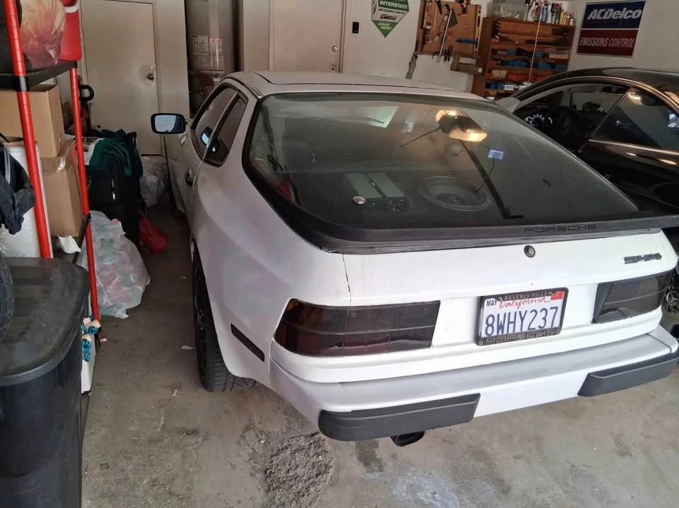 1984 Porsche 944 - Image 17 of 20