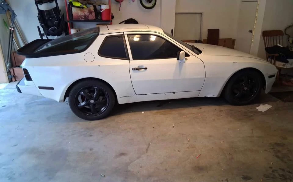 1984 Porsche 944 - Image 10 of 20