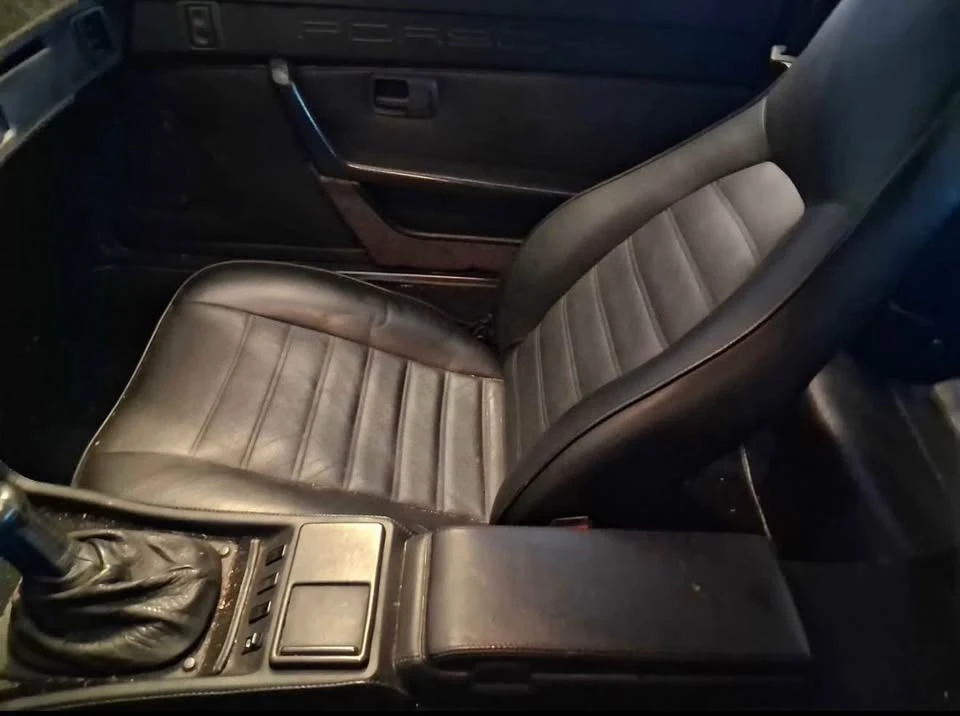 1984 Porsche 944 - Image 14 of 20