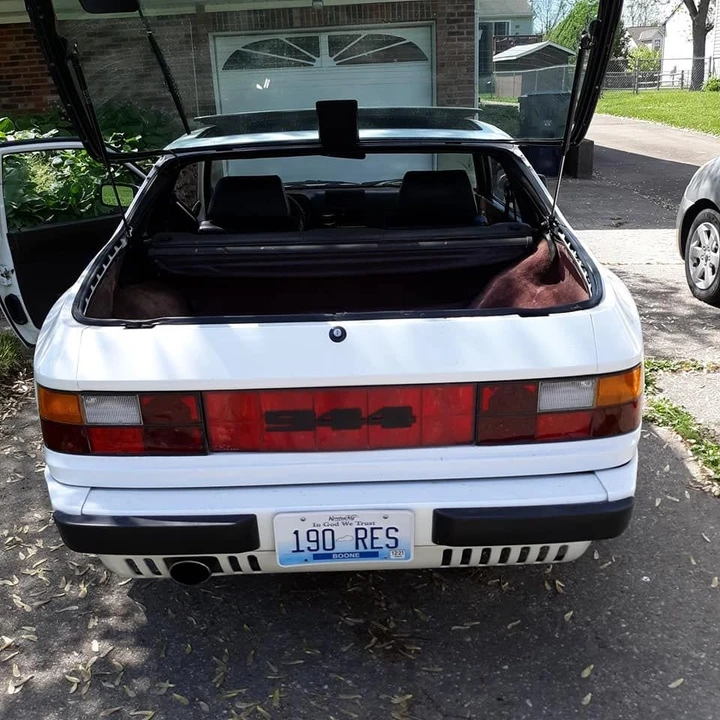 1984 Porsche 944 - Image 6 of 15