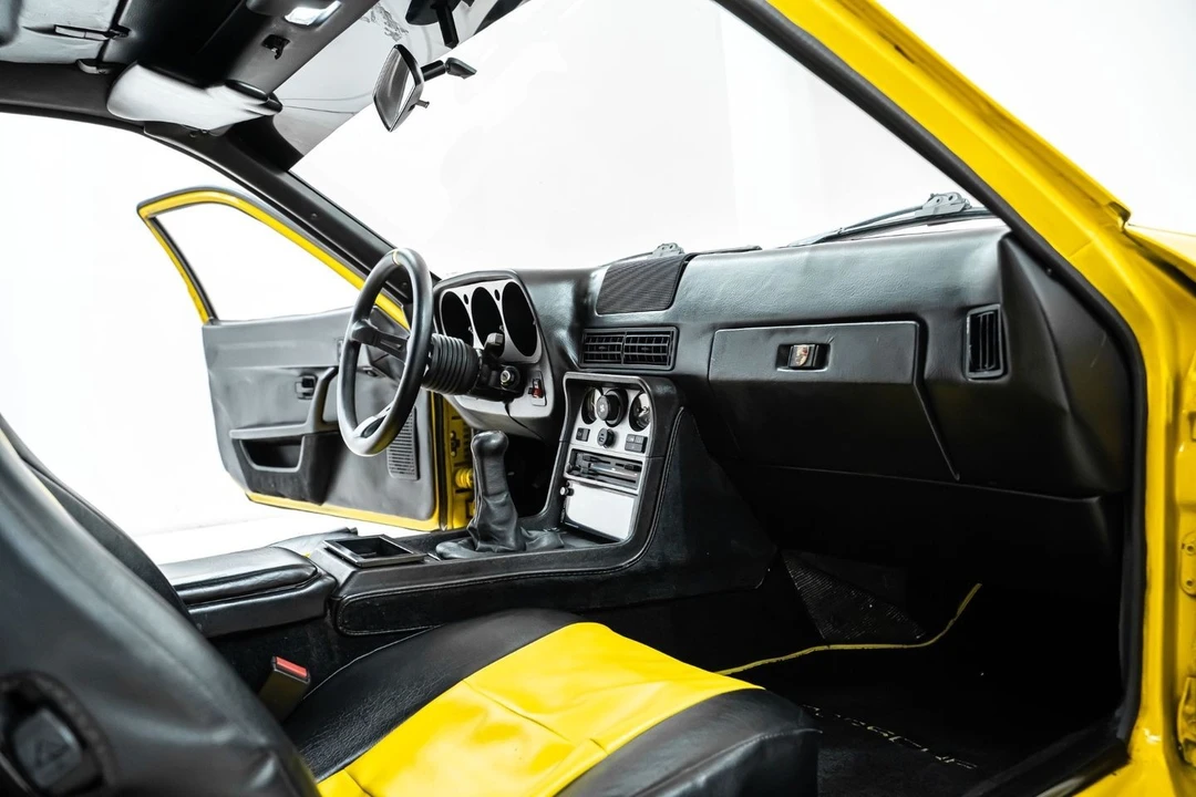 1984 Porsche 944 - Image 22 of 31