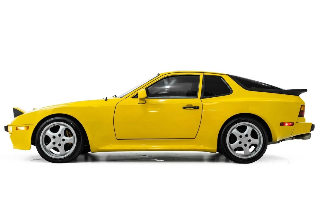 1984 Porsche 944 - Image 10 of 31