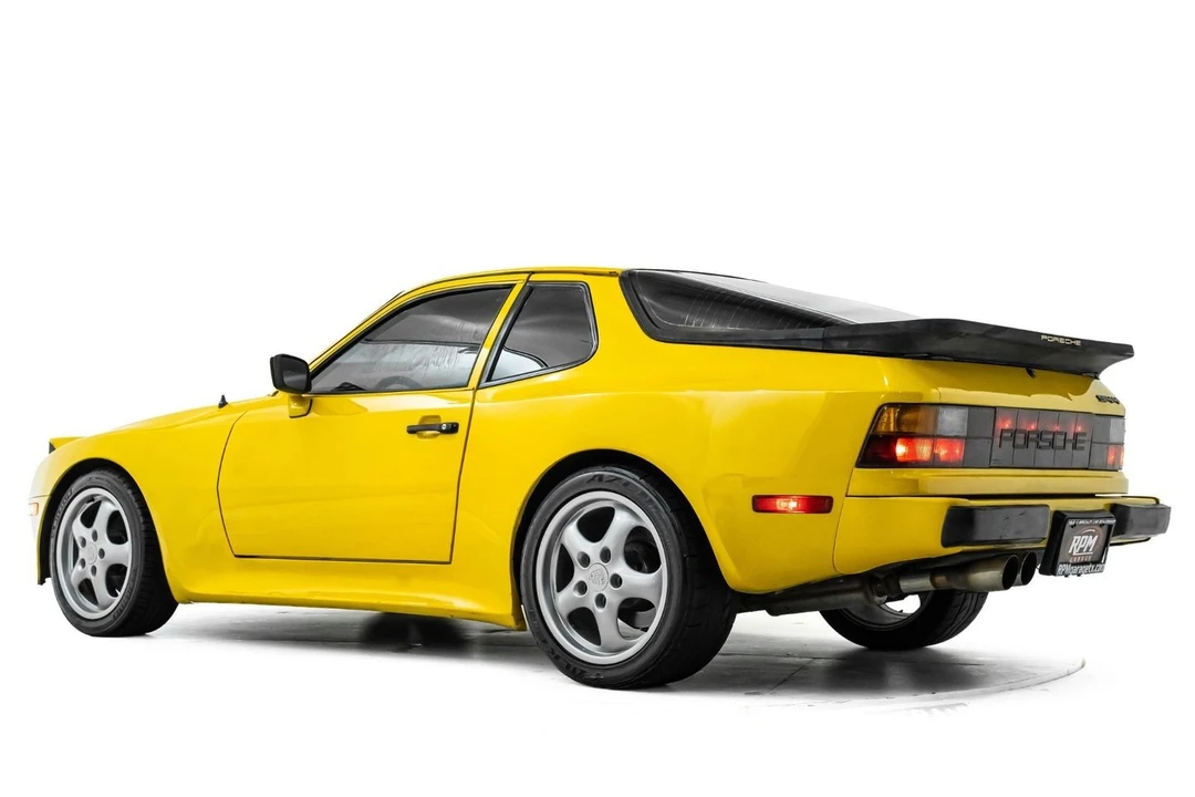 1984 Porsche 944 - Image 11 of 31