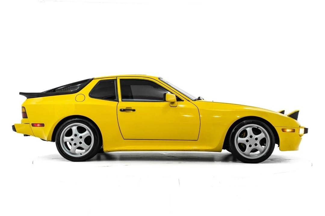 1984 Porsche 944 - Image 7 of 31