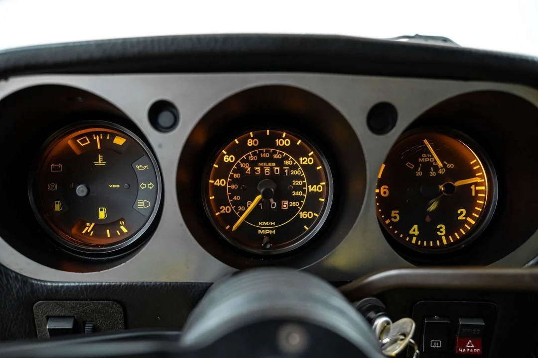 1984 Porsche 944 - Image 28 of 31