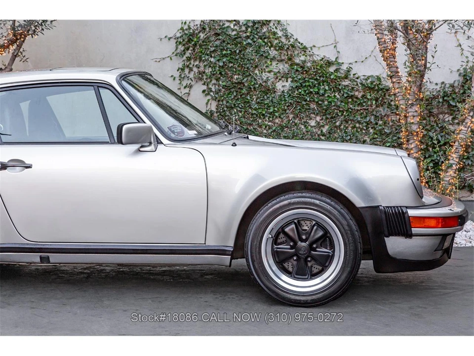 1984 Porsche 911 - Image 9 of 31