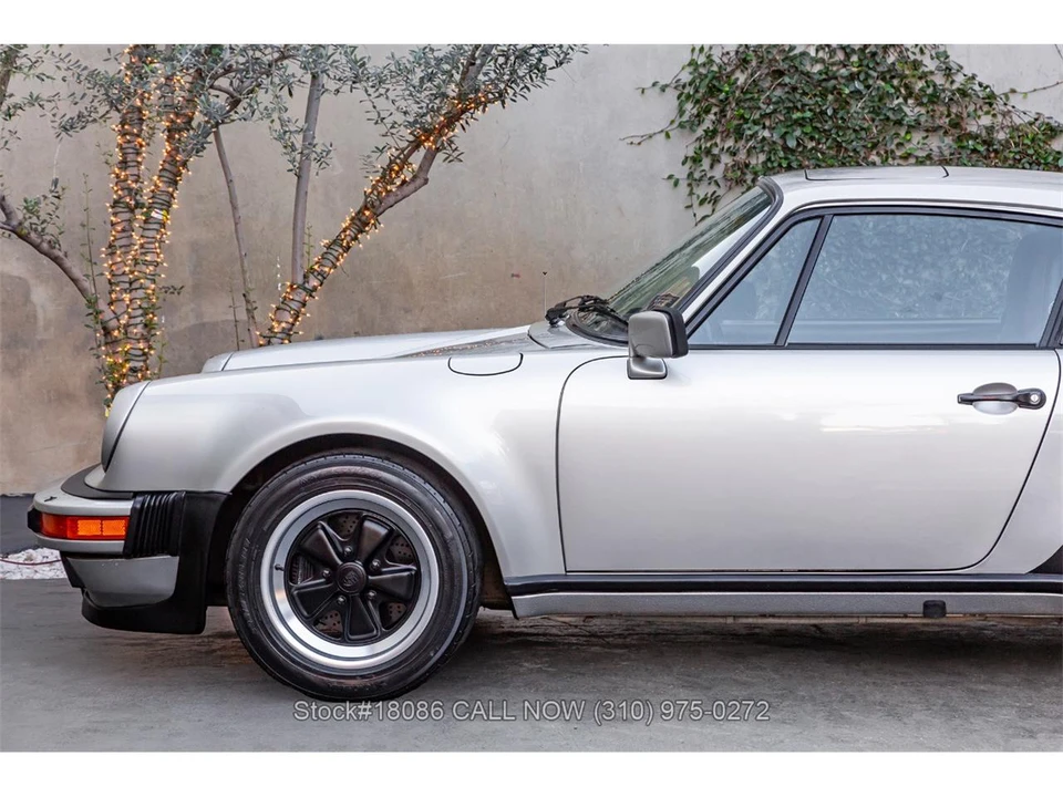 1984 Porsche 911 - Image 11 of 31