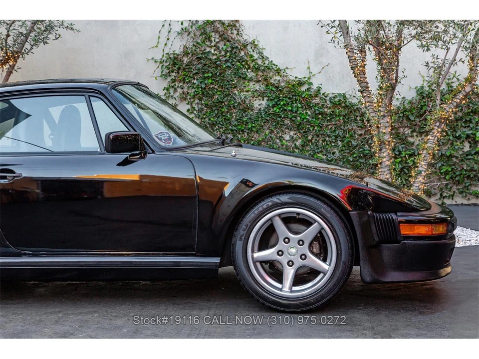 1984 Porsche 911 Carrera 3.2 - Image 10 of 31