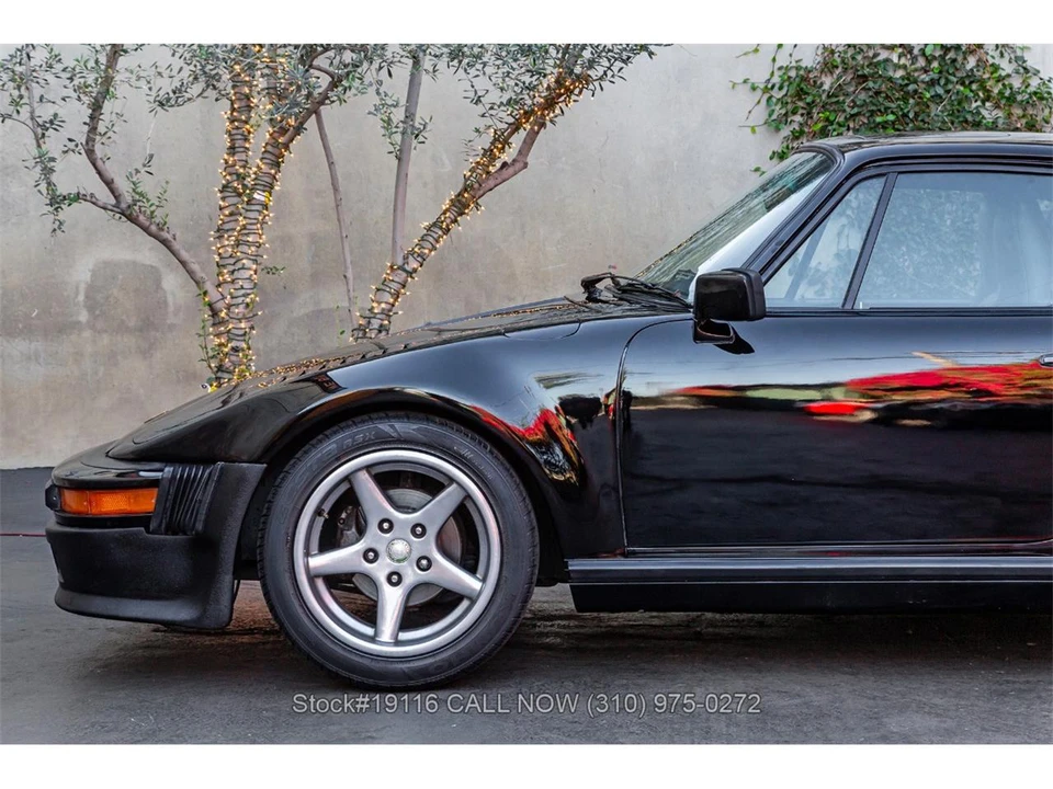 1984 Porsche 911 Carrera 3.2 - Image 12 of 31